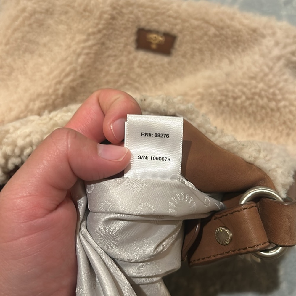 UGG Australia Quinn Shearling Hobo 100% sheepskin - Picture 11 of 16